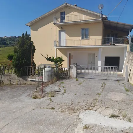 Quadrilocale Con Vista Mare Montagna Roseto Apartamento Montepagano