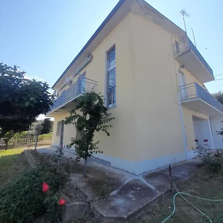 Quadrilocale Con Vista Mare Montagna Roseto Apartamento